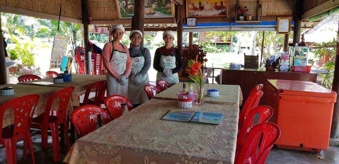 Khim Vouch Ay Rabbit Island Villa Kep Exterior photo